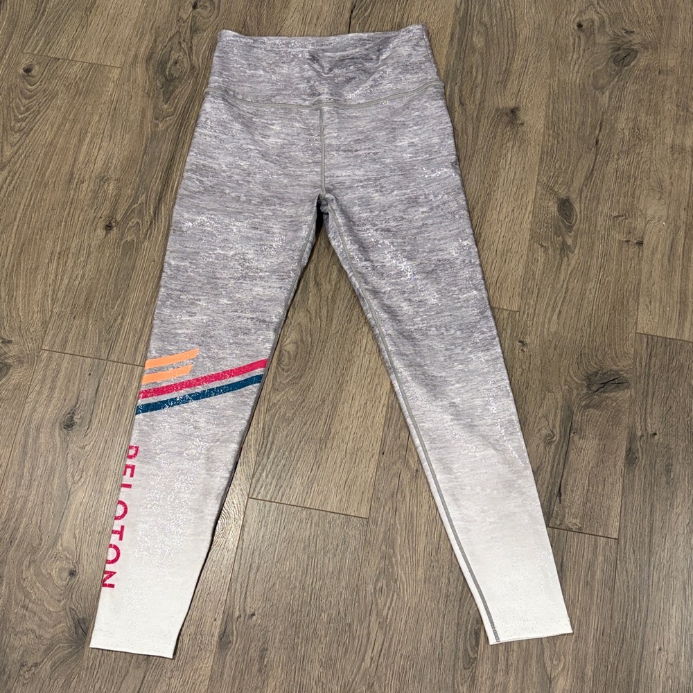 Peloton Roller Rink High Waisted Leggings - Size Medium - NWT! legging athletic - Picture 2 of 9